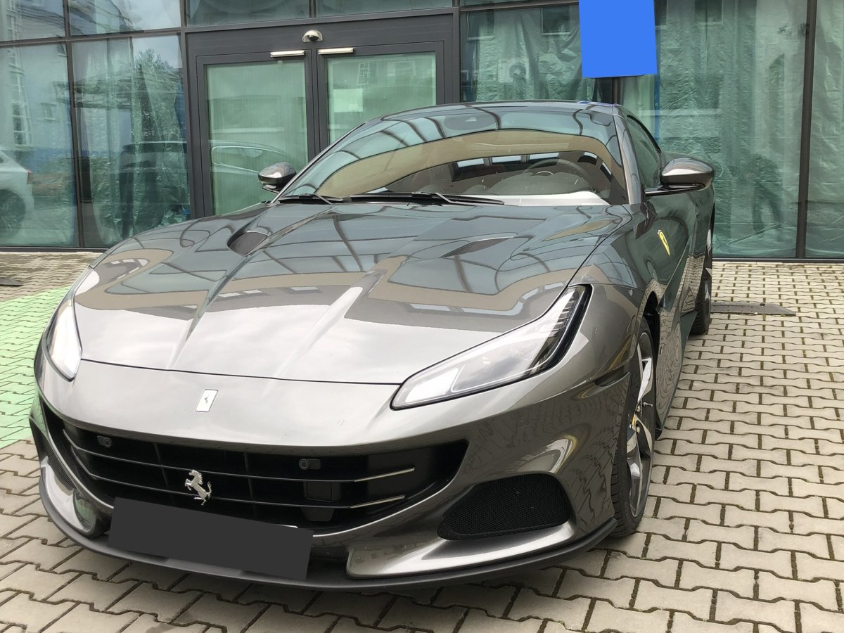Ferrari Portofino-celopolep PPF fólií